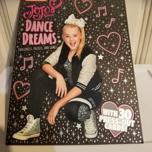 JoJo Siwa Dance Dreams Book